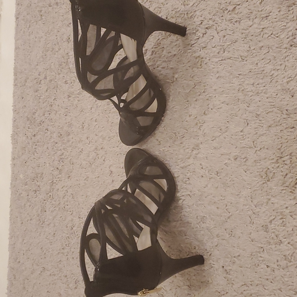 Shoes - Picture 2 of 2